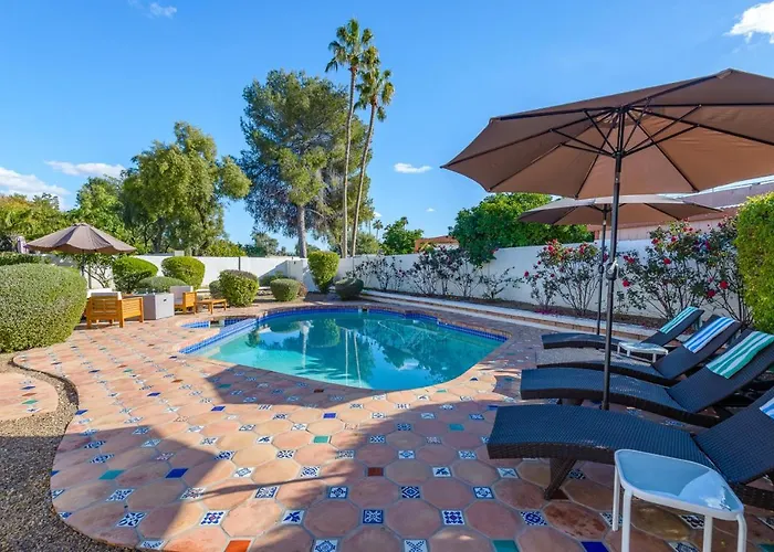 Stylish 3br Oasis - Private Pool, Billiards And Holiday home Phoenix