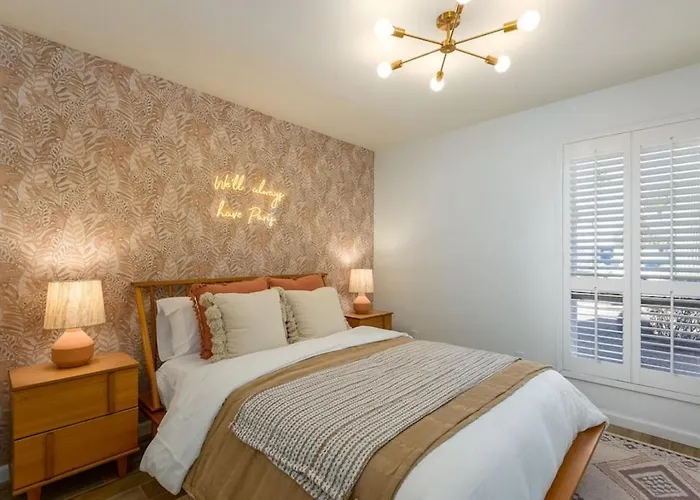 Stylish 3br Oasis - Private Pool, Billiards And * Phoenix