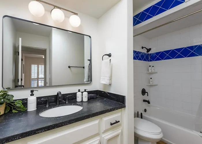 Stylish 3br Oasis - Private Pool, Billiards And Holiday home Phoenix