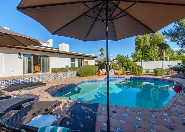 Holiday home Stylish 3br Oasis - Private Pool, Billiards And *